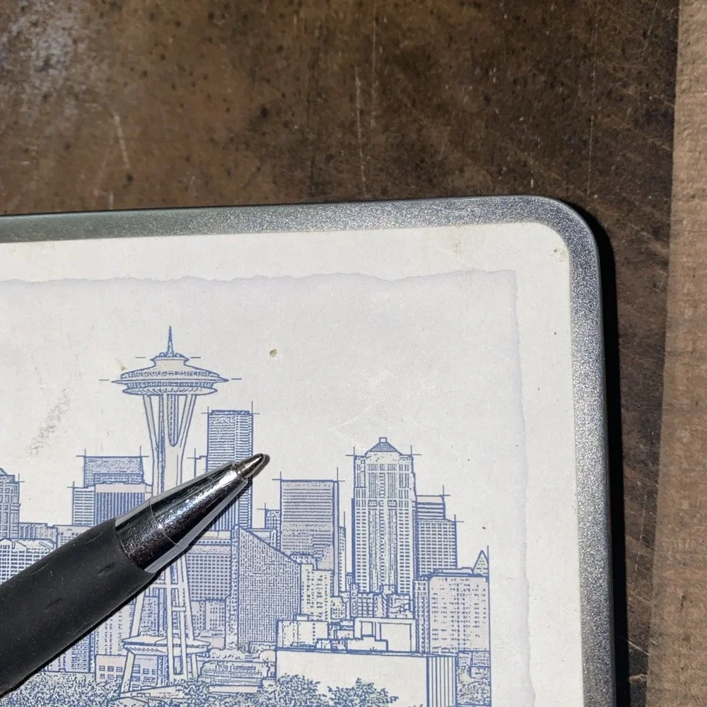 Starbucks Seattle Set of 10 Postcards &‎ Pen in a Decorative Tin, Sealed